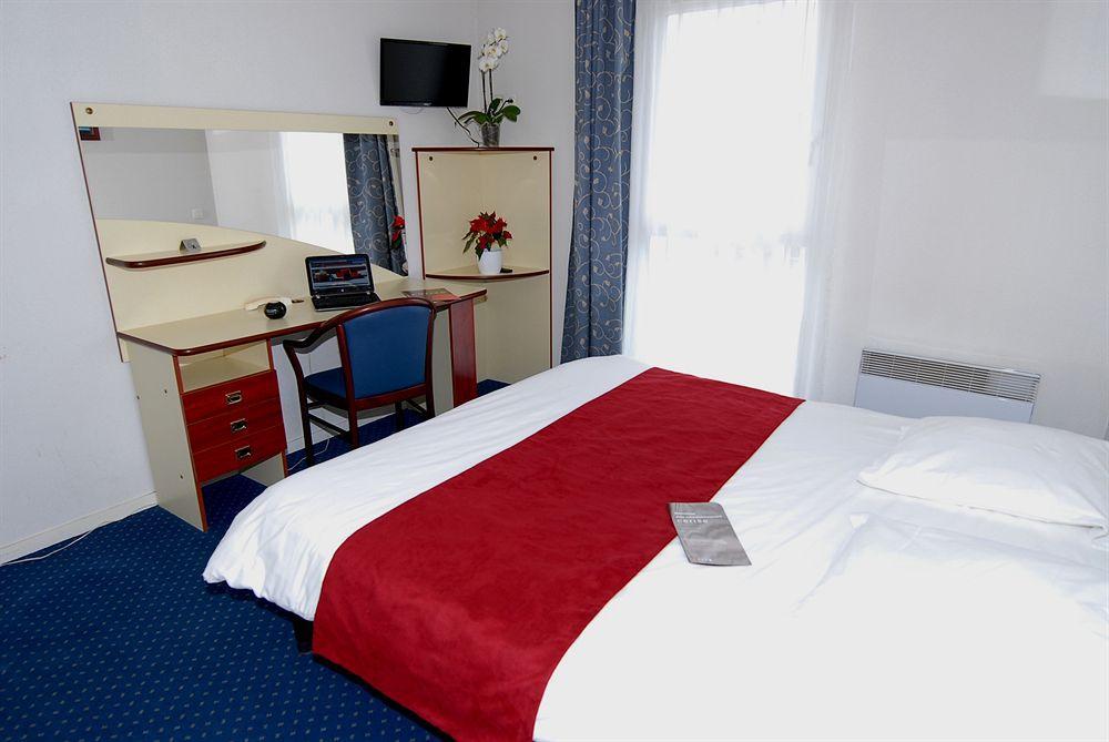 Cerise Lannion Aparthotel Ngoại thất bức ảnh