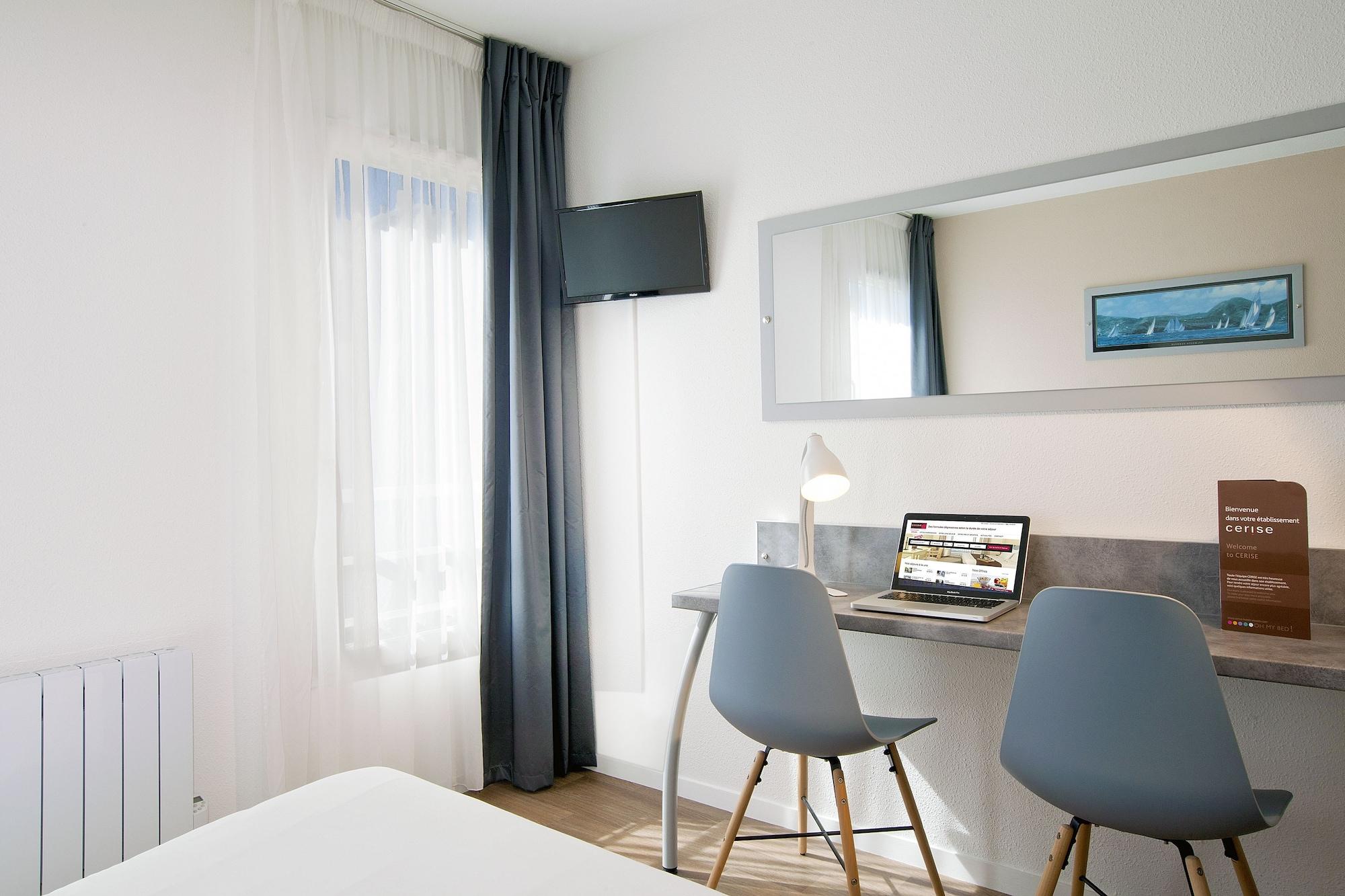 Cerise Lannion Aparthotel Ngoại thất bức ảnh