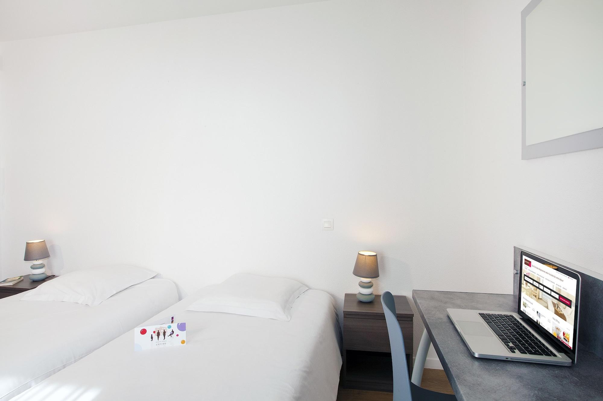 Cerise Lannion Aparthotel Ngoại thất bức ảnh