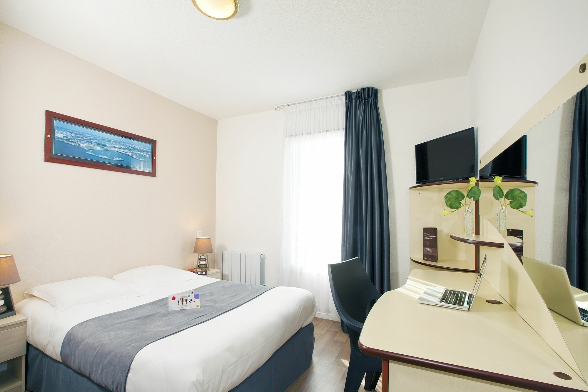 Cerise Lannion Aparthotel Ngoại thất bức ảnh