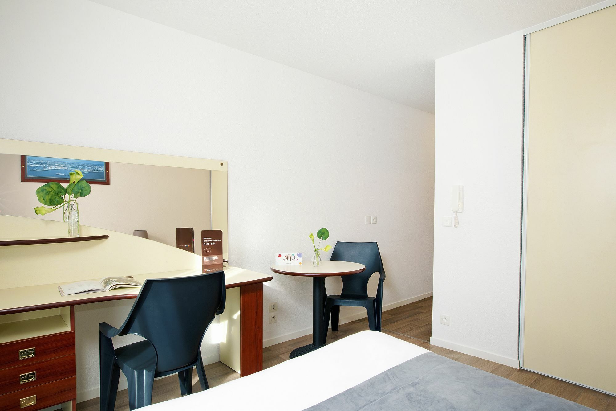 Cerise Lannion Aparthotel Ngoại thất bức ảnh